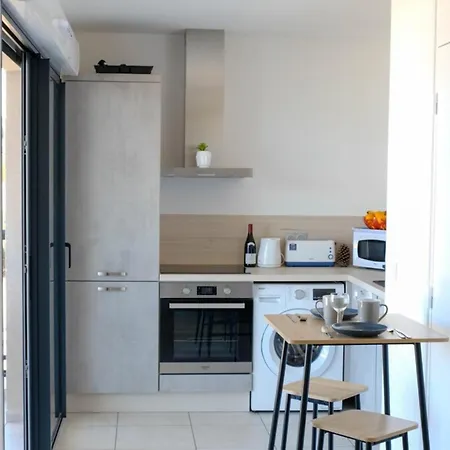 Enola - Sea View Terrace Parking - By Tgb *